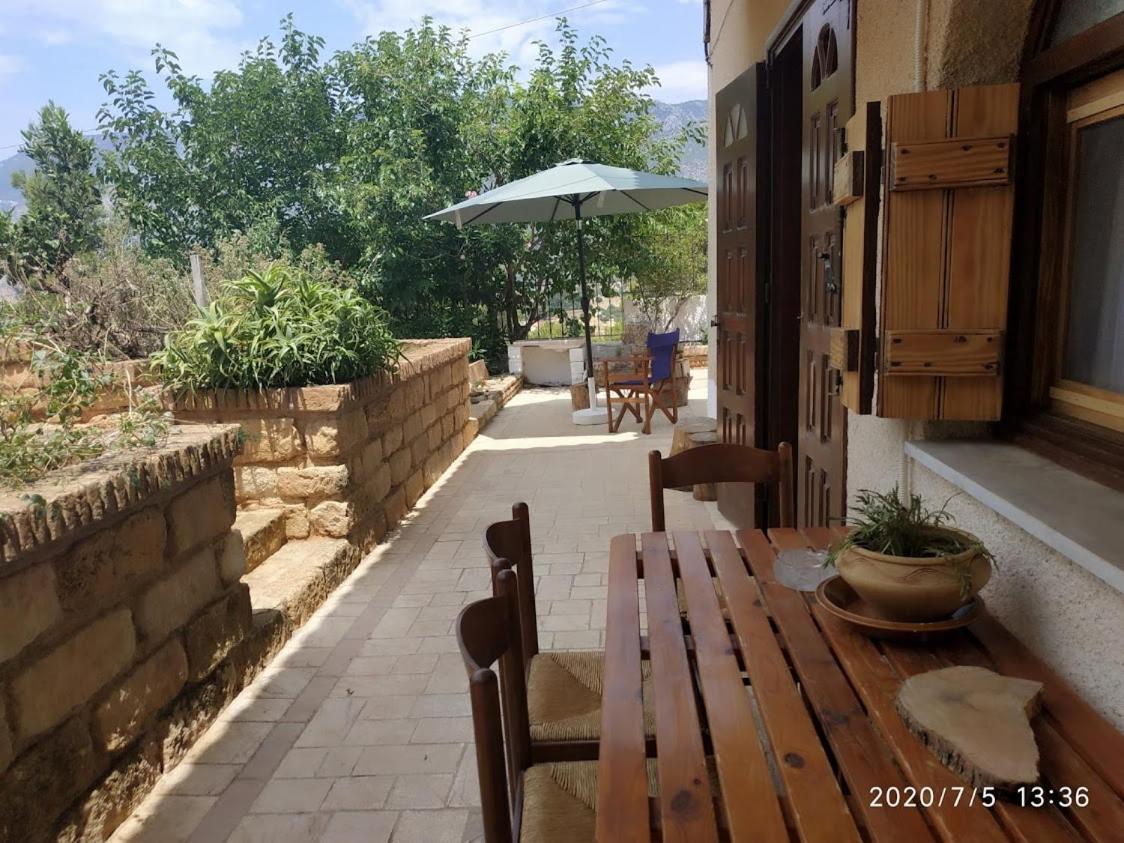Harmonic Place Loutraki Exterior foto