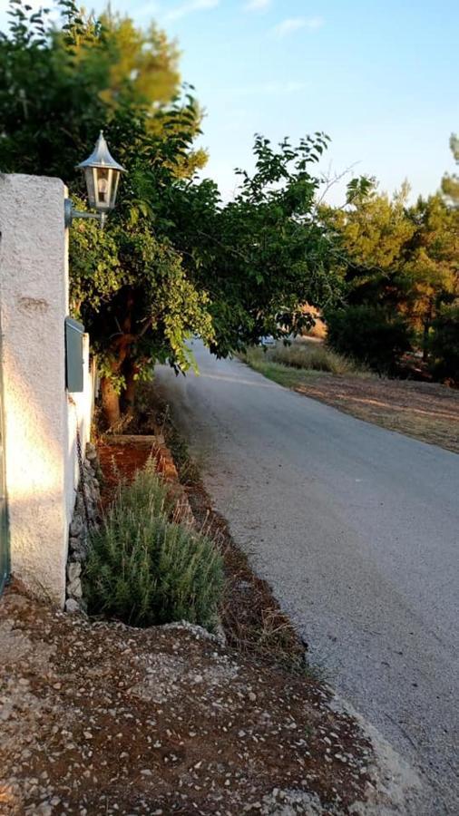 Harmonic Place Loutraki Exterior foto